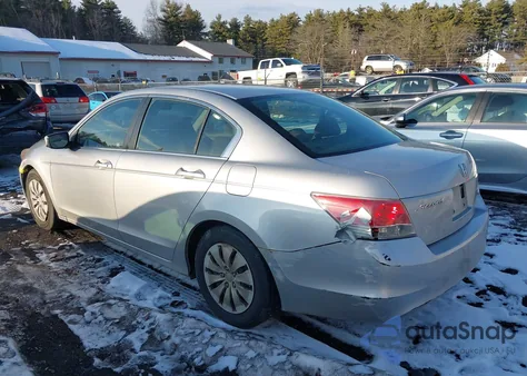 2010 Honda Accord 2.4 Lx z USA, uszkodzony, nr VIN 1HGCP2E38AA124702